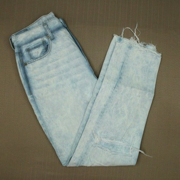 American Eagle Outfitters Denim - American Eagle High Waist Mom Jeans Women's Size 6 Fray Hem Distressed Denim